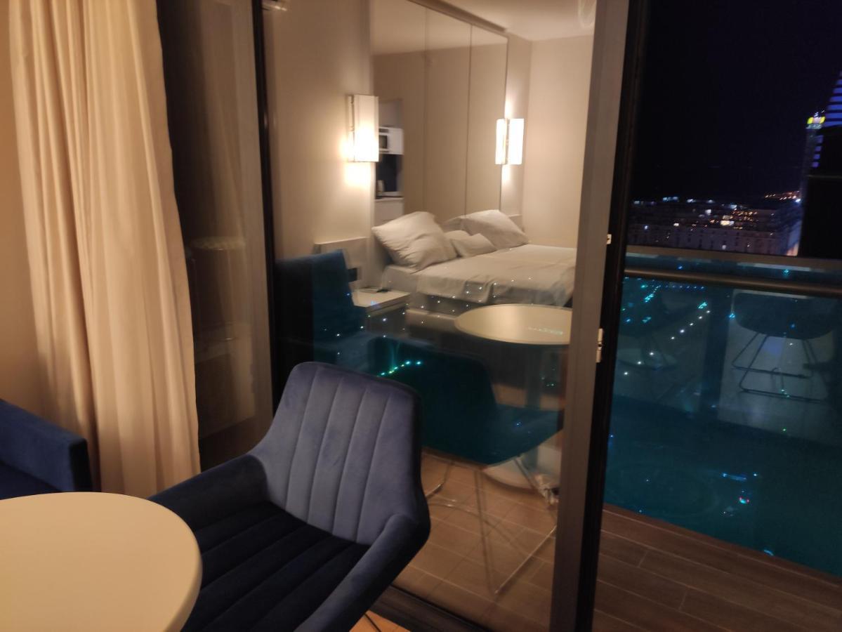 Orbi Cyti Apartment Batumi Ngoại thất bức ảnh