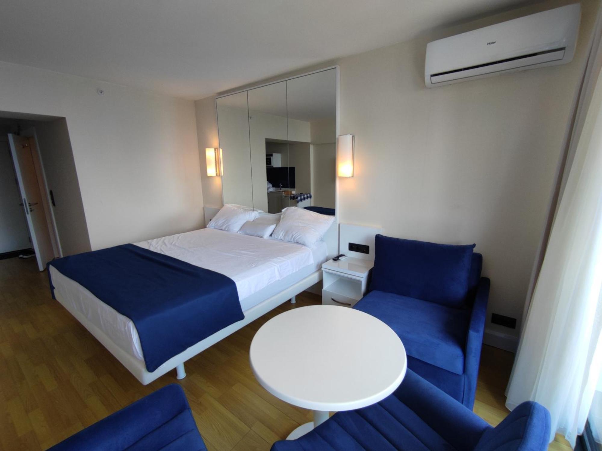 Orbi Cyti Apartment Batumi Phòng bức ảnh